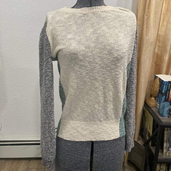 NWOT Theory colorblock sweater - Picture 6 of 8
